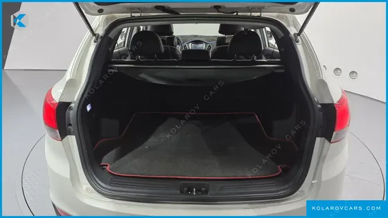 HYUNDAI TUCSON DIESEL 2WD LX20