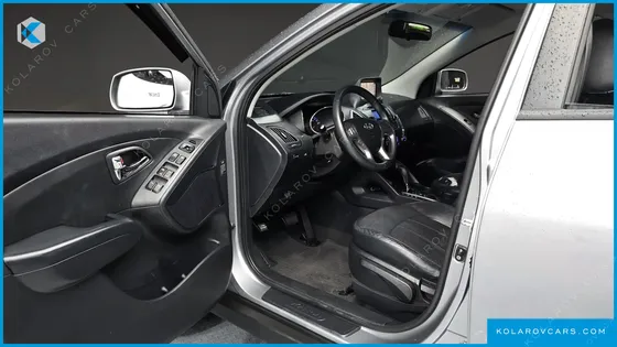 HYUNDAI TUCSON DIESEL 2WD LX20