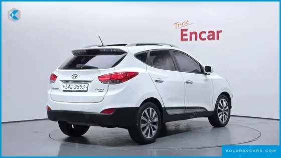 HYUNDAI TUCSON DIESEL 2WD LX20