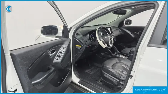 HYUNDAI TUCSON DIESEL 2WD LX20