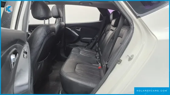 HYUNDAI TUCSON DIESEL 2WD LX20