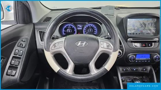 HYUNDAI TUCSON DIESEL 2WD LX20