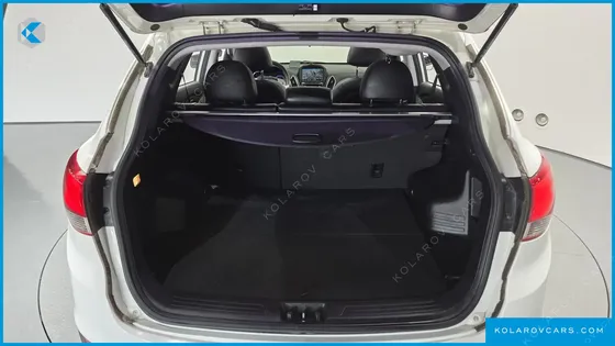 HYUNDAI TUCSON DIESEL 2WD LX20