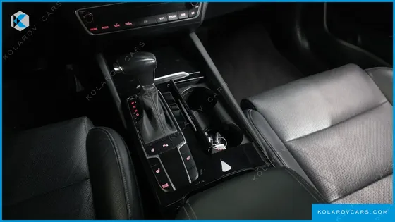 KIA K7 3.0 LPI LUXURY (RENTAL CAR)