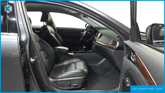 KIA K7 3.0 LPI LUXURY (RENTAL CAR)