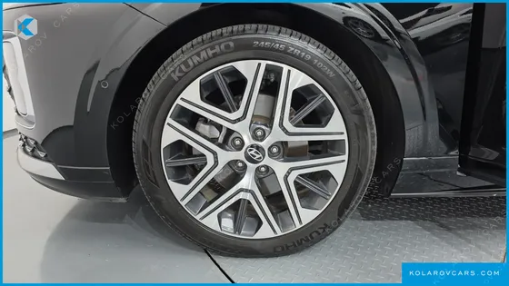 HYUNDAI GRANDEUR 2,5 GASOLINE 2WD