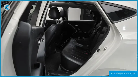 HYUNDAI TUCSON DIESEL 2WD LX20