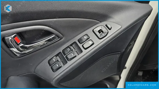 HYUNDAI TUCSON DIESEL 2WD LX20