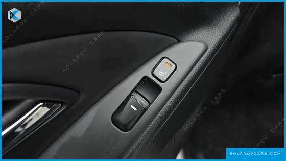 HYUNDAI TUCSON DIESEL 2WD LX20