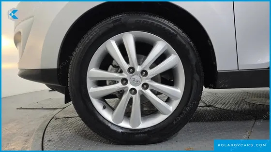 HYUNDAI TUCSON DIESEL 2WD LX20