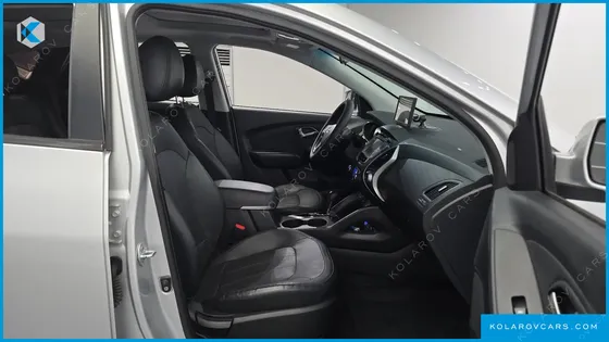 HYUNDAI TUCSON DIESEL 2WD LX20