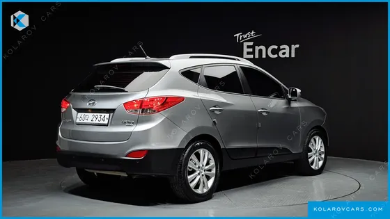 HYUNDAI TUCSON DIESEL 2WD LX20
