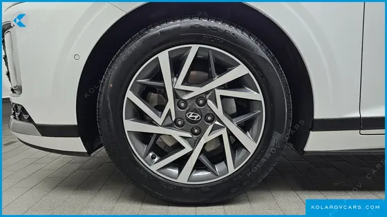 HYUNDAI GRANDEUR 2,5 GASOLINE 2WD