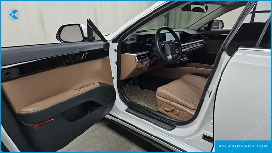 HYUNDAI GRANDEUR 2,5 GASOLINE 2WD