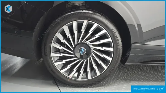 HYUNDAI GRANDEUR 2,5 GASOLINE 2WD