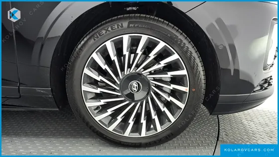 HYUNDAI GRANDEUR 2,5 GASOLINE 2WD