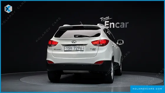 HYUNDAI TUCSON DIESEL 2WD LX20
