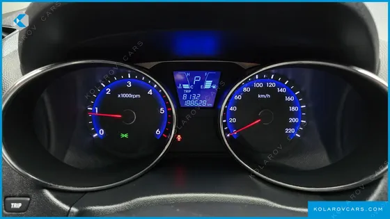 HYUNDAI TUCSON DIESEL 2WD LX20
