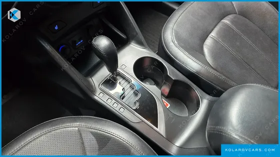 HYUNDAI TUCSON DIESEL 2WD LX20
