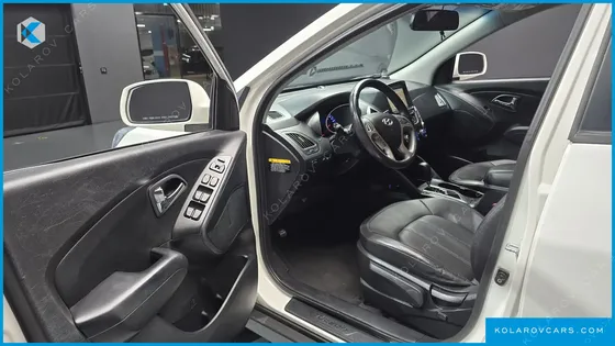 HYUNDAI TUCSON DIESEL 2WD LX20