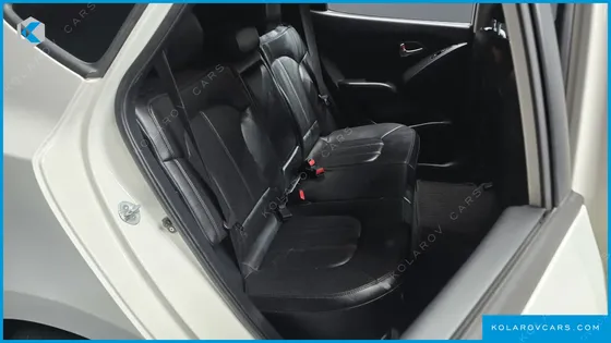 HYUNDAI TUCSON DIESEL 2WD LX20