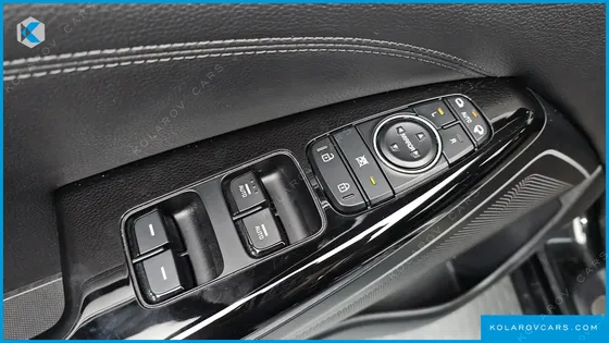 KIA K7 3.0 LPI LUXURY (RENTAL CAR)