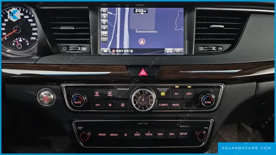 KIA K7 3.0 LPI LUXURY (RENTAL CAR)