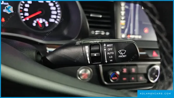 KIA K7 3.0 LPI LUXURY (RENTAL CAR)