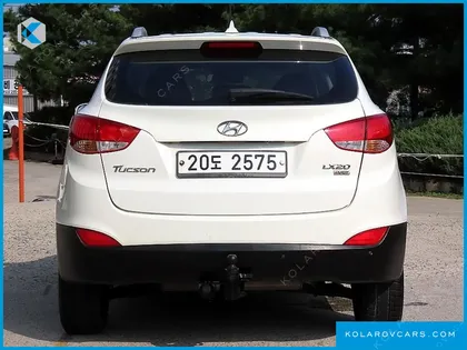 HYUNDAI TUCSON DIESEL 2WD LX20