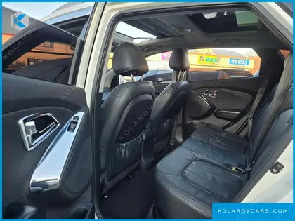 HYUNDAI TUCSON DIESEL 2WD LX20