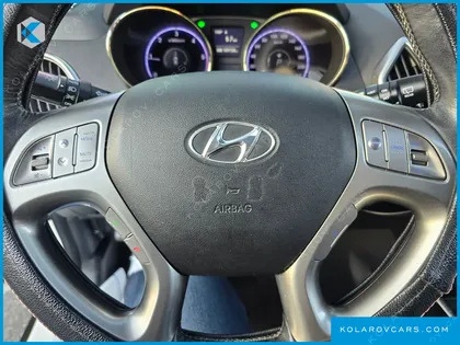 HYUNDAI TUCSON DIESEL 2WD LX20