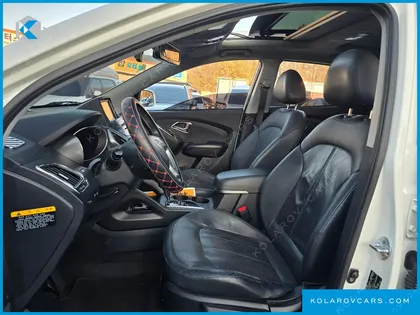 HYUNDAI TUCSON DIESEL 2WD LX20