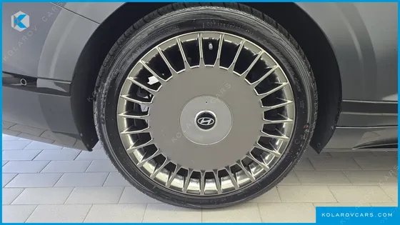 HYUNDAI GRANDEUR 3,5 GASOLINE 4WD