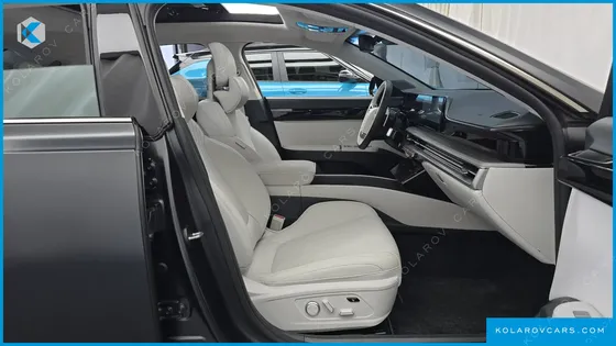 HYUNDAI GRANDEUR 3,5 GASOLINE 4WD