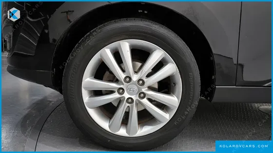 HYUNDAI TUCSON DIESEL 2WD LX20