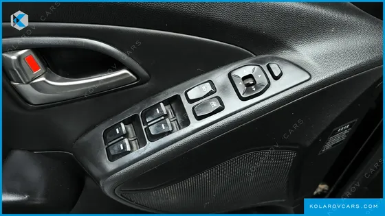 HYUNDAI TUCSON DIESEL 2WD LX20