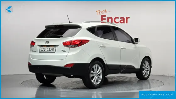 HYUNDAI TUCSON DIESEL 2WD LX20