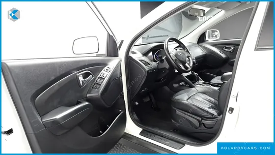 HYUNDAI TUCSON DIESEL 2WD LX20