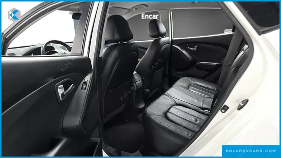 HYUNDAI TUCSON DIESEL 2WD LX20