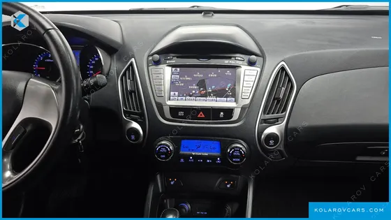 HYUNDAI TUCSON DIESEL 2WD LX20