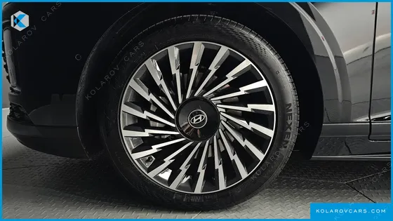 HYUNDAI GRANDEUR 2,5 GASOLINE 2WD