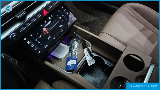 HYUNDAI GRANDEUR 2,5 GASOLINE 2WD