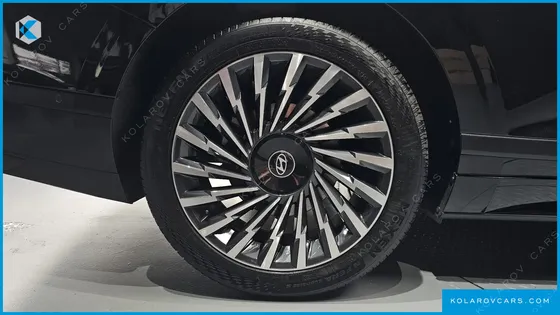 HYUNDAI GRANDEUR 2,5 GASOLINE 2WD