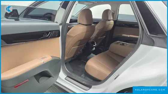 HYUNDAI GRANDEUR 2,5 GASOLINE 2WD