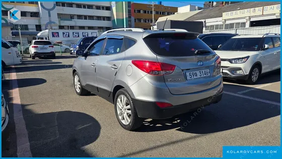 HYUNDAI TUCSON DIESEL 2WD LX20