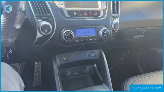 HYUNDAI TUCSON DIESEL 2WD LX20