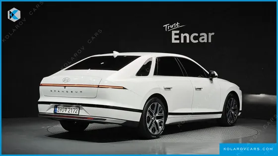 HYUNDAI GRANDEUR 2,5 GASOLINE 2WD