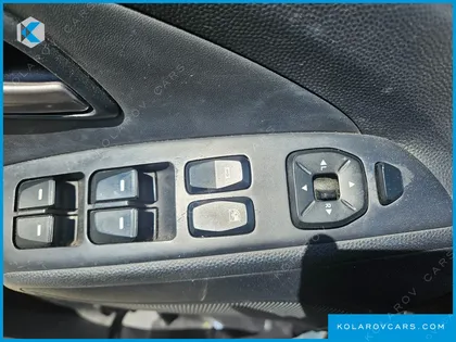HYUNDAI TUCSON DIESEL 2WD LX20