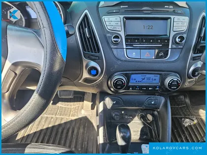 HYUNDAI TUCSON DIESEL 2WD LX20