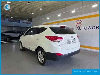 HYUNDAI TUCSON DIESEL 2WD LX20